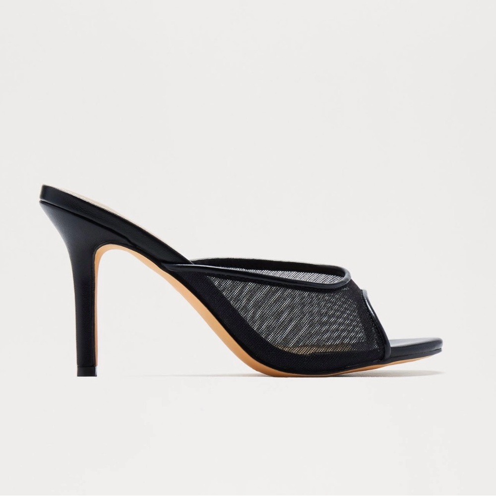 Chic Black Mules - Like New, Size 10